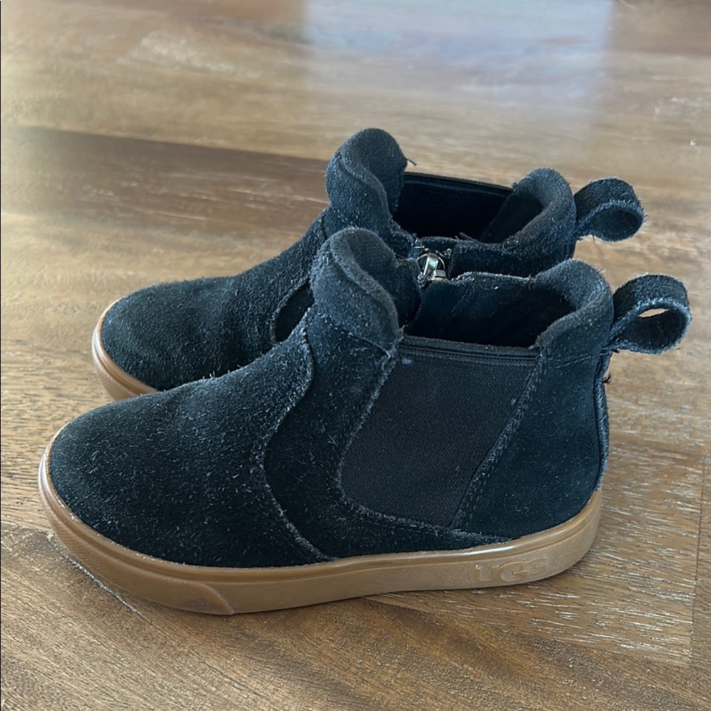 Kids Ugg Black Suede Boots size 9